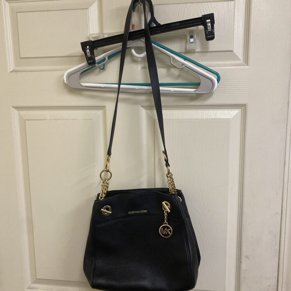 BLACK LEATHER HANDBAG MICHAEL KORS GOLD CHAIN
